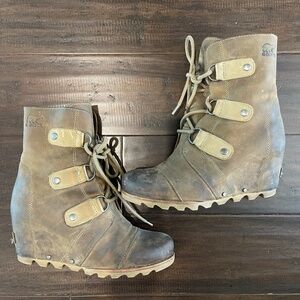 SOREL - Joan of Arctic Wedge - size 7.5